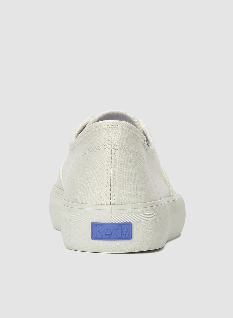 كيدز ك سنيكرز نسائي أبيض قماش دانتيل تشامبيون